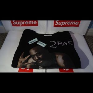 2 pac crewneck